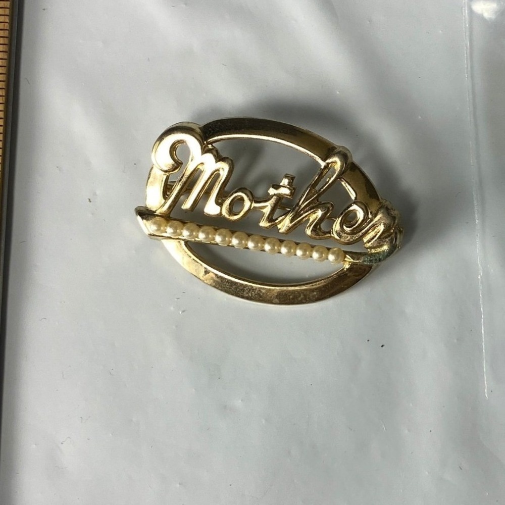 Vintage Gold Tone Mother Script Brooch Pin Faux Pearl Accents Oval Frame
